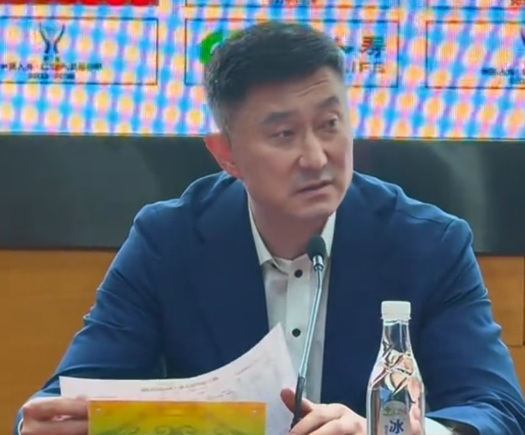 乐鱼-输上海发布会！赞赛区展高情商，回应外援调整需等待麦考尔复出！