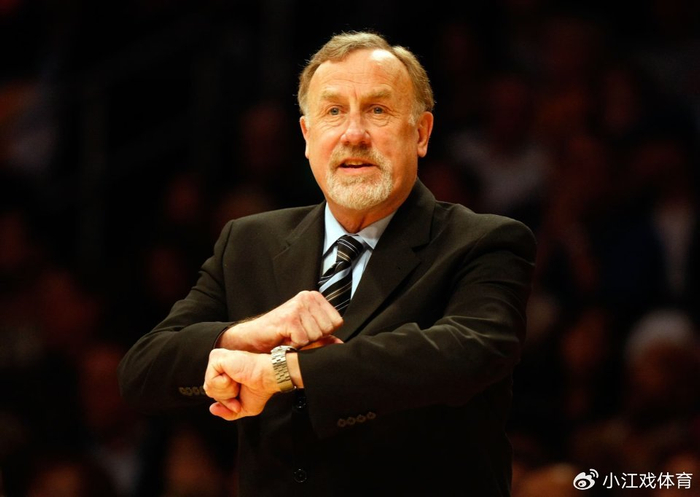 乐鱼-NBA名帅离世享年79岁！勇士官方追悼：他的传奇生涯影响了无数人|阿德尔曼|国王|里克·阿德尔曼|篮球|萨克拉门托国王队_新浪体育_新浪新闻